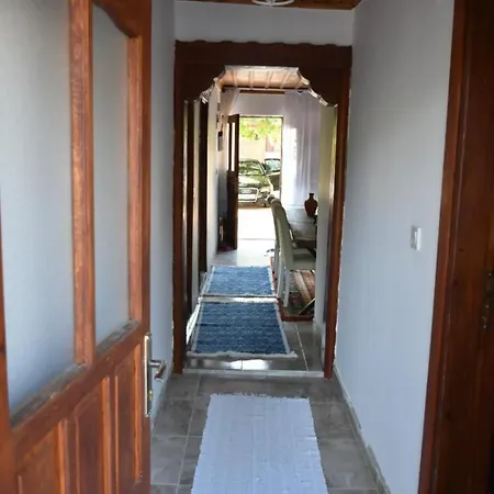 ヴィラ Kartapis Huzurlu Ve Oezel Havuzlu *